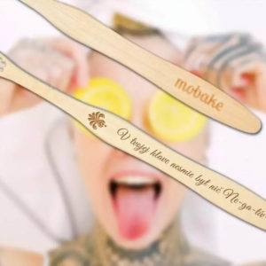 MOBAKE Motivačná Kefka® | V tvojej hlave nesmie byť nič negatívne | Extra Soft 3010 | 1 ks